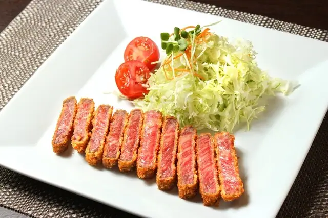 Ushi Katsu Senmon Bishu Heri EN