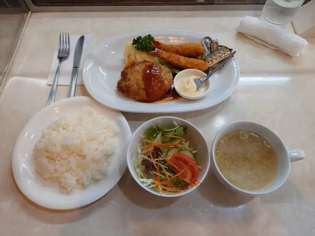 Kitchen Nakamura