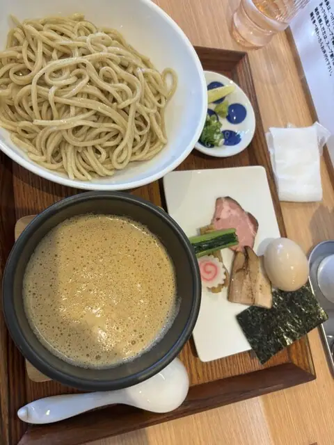 Ramen Aruku Hana