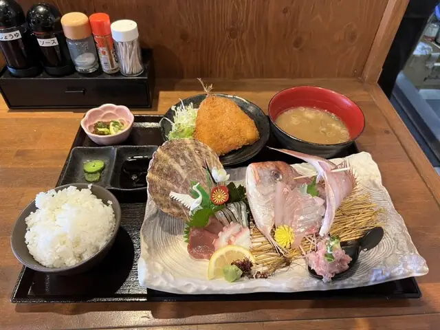 Osakana Yokocho