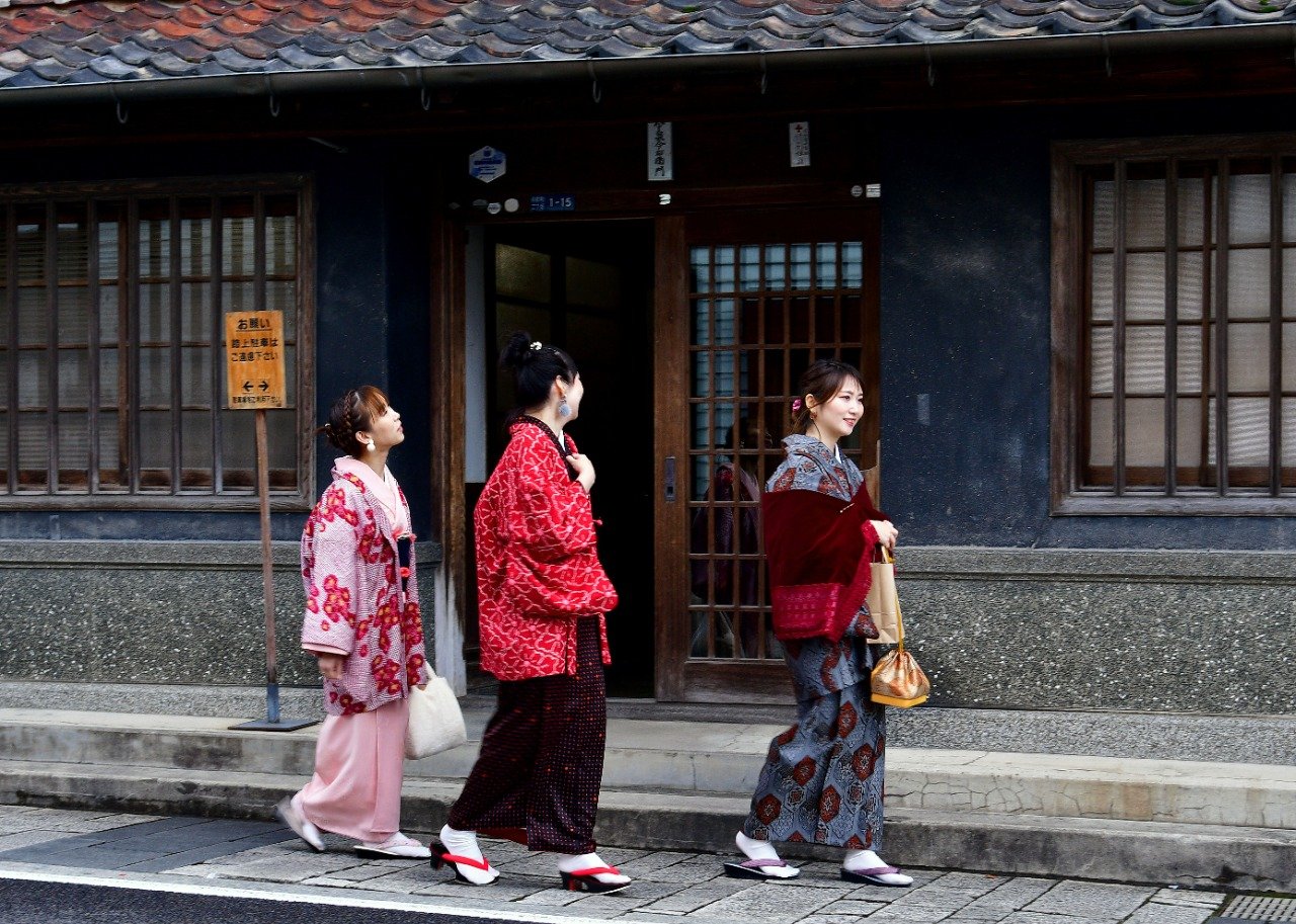 Kimono de Arita Sanpo (kimono walk)