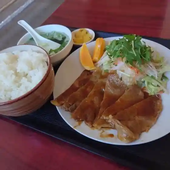 なんだてい
