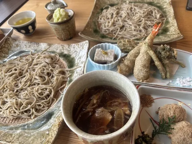 胴搗自家製粉 手打蕎麦 地慈