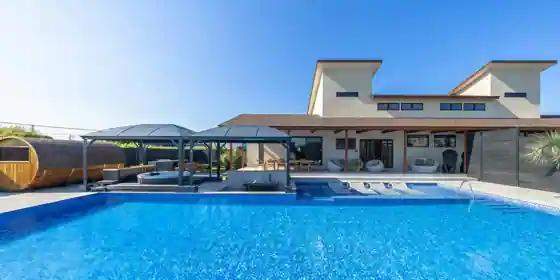 moe resort