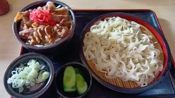 Sobayoshi Juntendodaigaku Mae