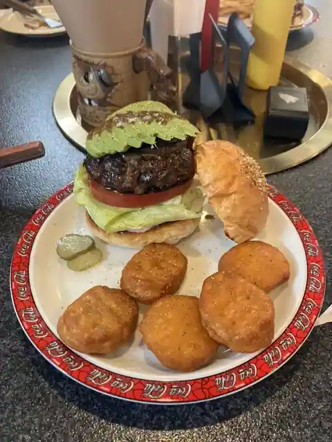 FREEK Hamburger&others