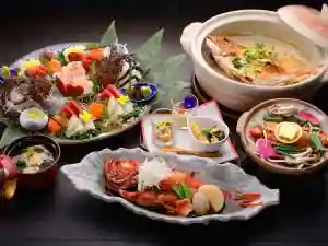 Oku Boso Ni Tatazumu Gensen Kake Nagashi No Yuyado Kameyama Onsen Hotel
