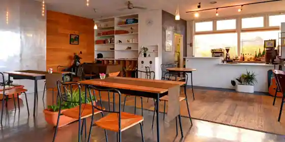 Sound Swell Resort (Sound Swell Resort)