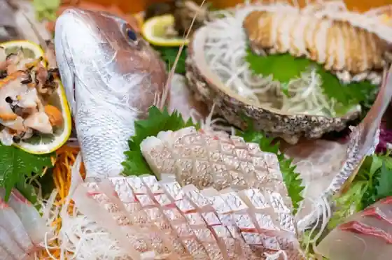 磯料理 かね八寿し