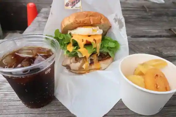 Cafe Kurabu Bigguwan