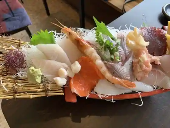 魚心亭