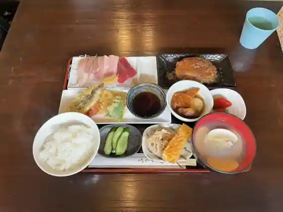 Kakure Ie Suzume