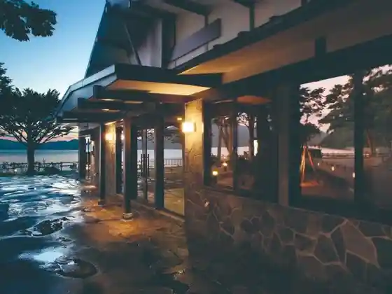 Shikotsuko Onsen Lakeside Villa Suimeikaku