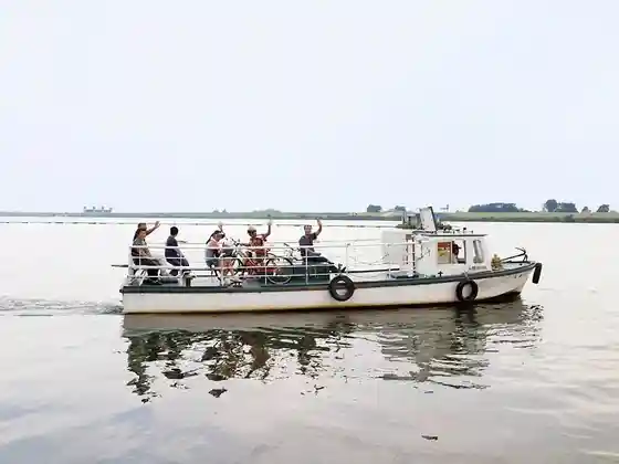 Akaiwa Ferry