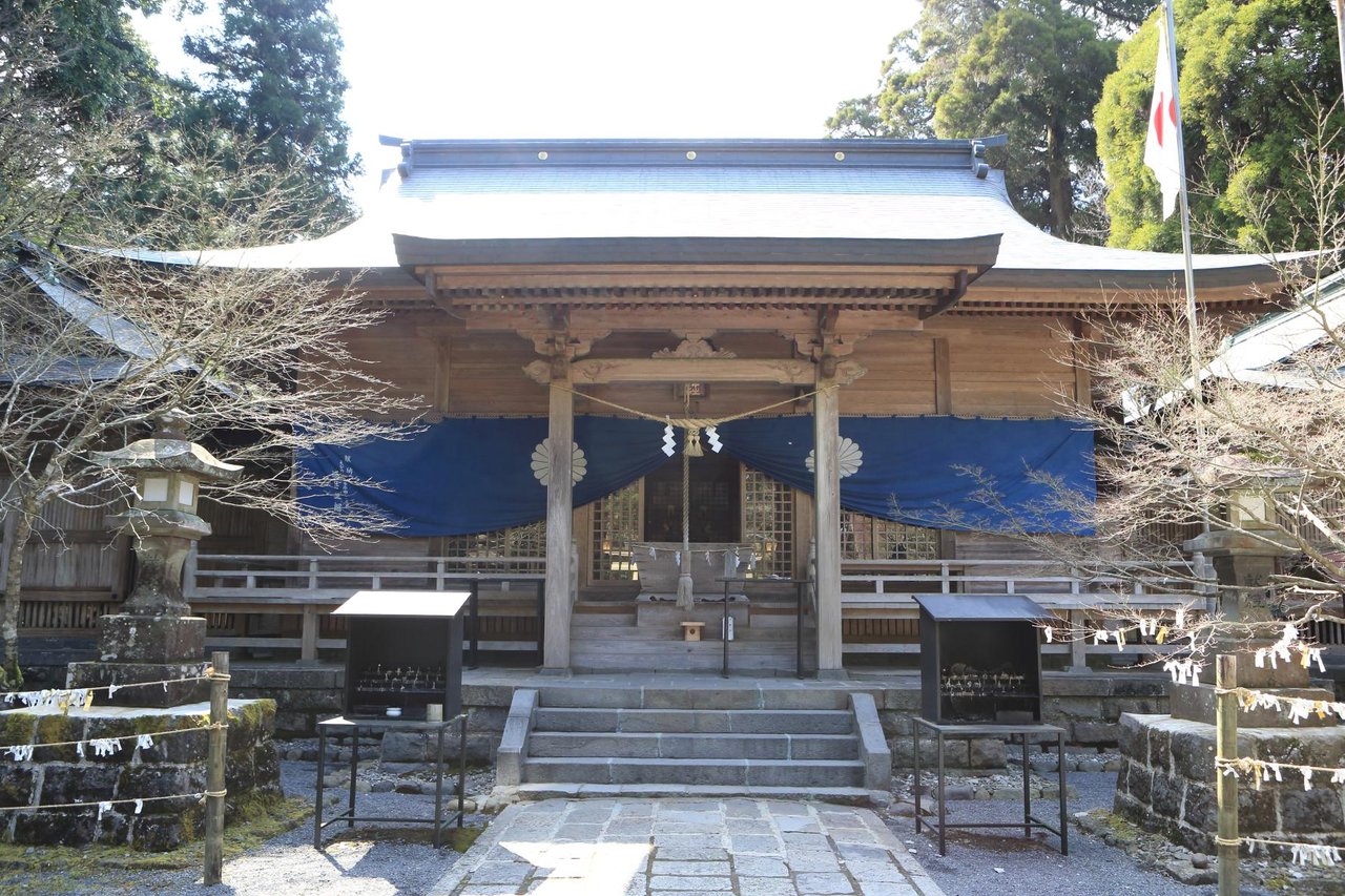 Shiratori Shrine