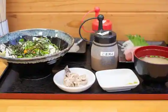 愛南 市場食堂