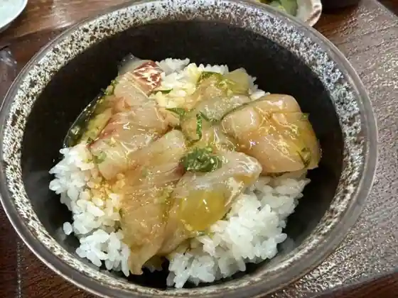 季節料理 魚吉