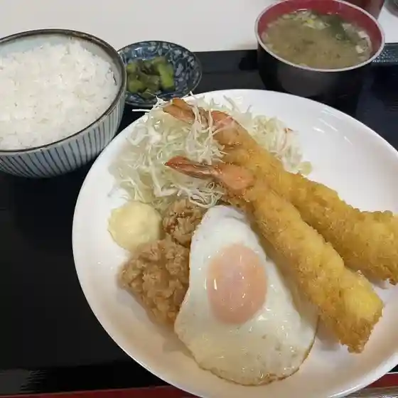 つるみ食堂