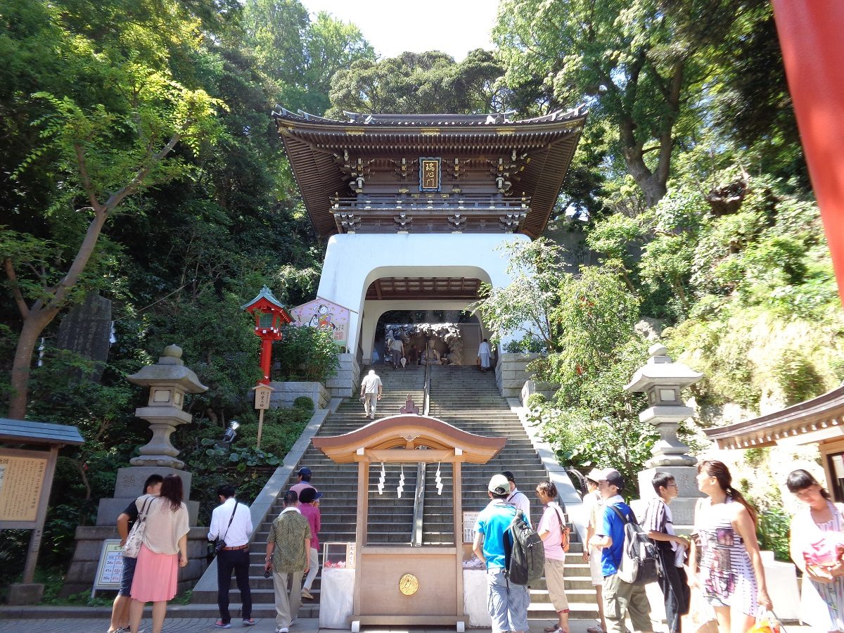 Enoshima Shrine