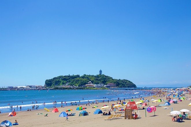 Katase Higashihama Beach