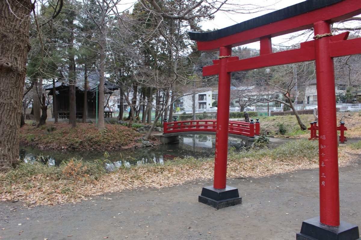 Kashiyama Inari and Itsukushima Senjinriki Benten Shrine