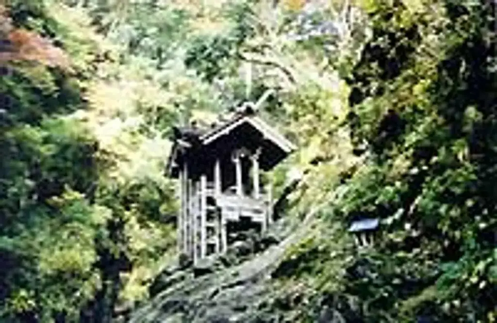 Motoise Ten Iwato Shrine
