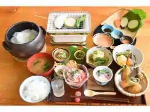 Ikeda Taiken To Satoyama Gohanno Yado Famu House Komunita