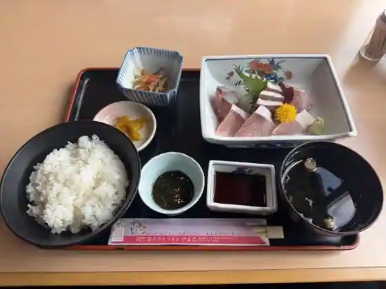 ドライブインやまだ