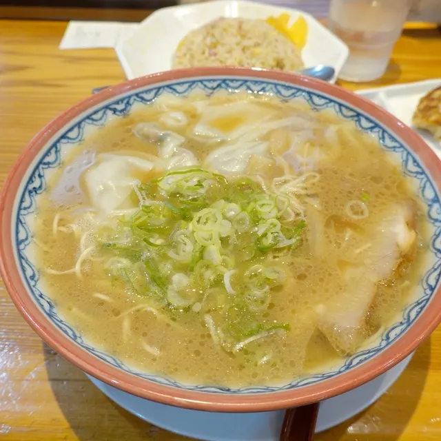元祖赤のれん 節ちゃんラーメン 天神本店