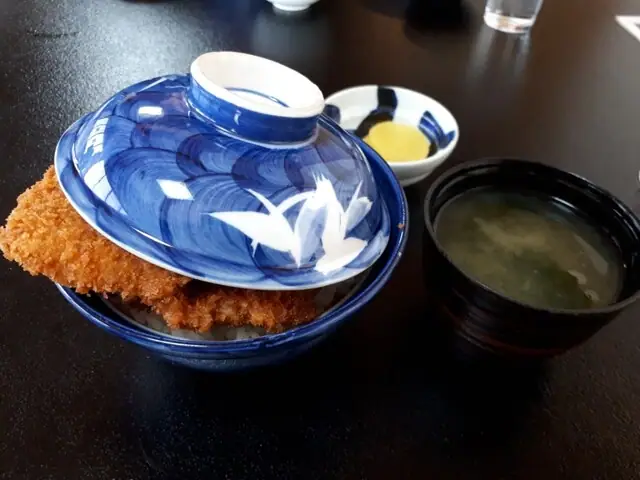 Sakae Sushi