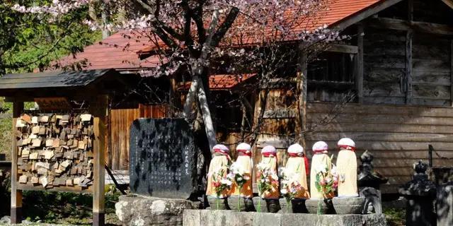 Six Jizo Statues