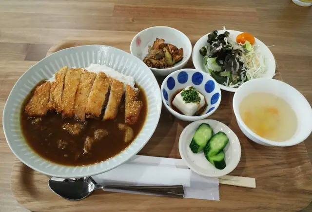 Madei's Cafe