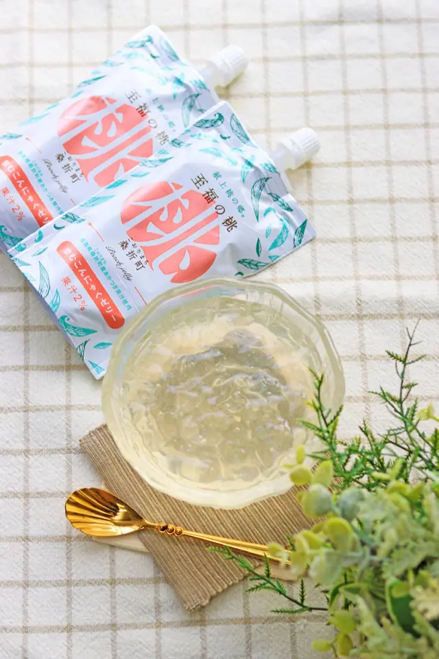 Shifuku no Momo Drinkable Konjac Jelly