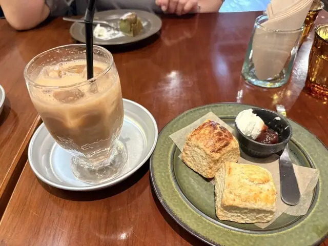 CAFE JI * MAMA