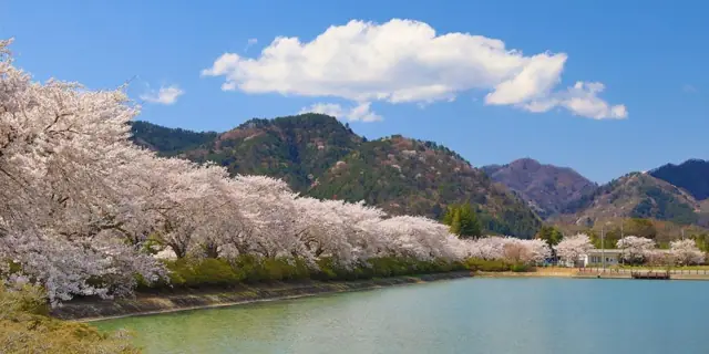 Kami-Shigeoka Embankment