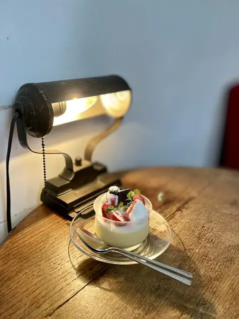 Lamp Cafe