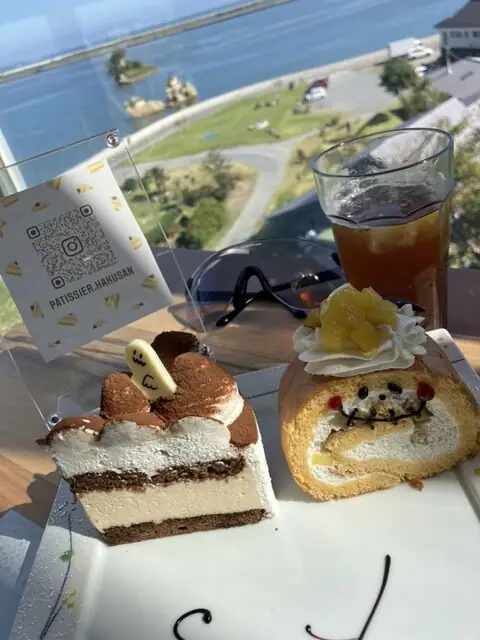 Cafe smile