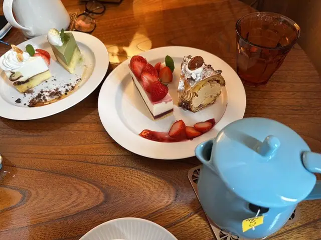 Little Taro Cafe