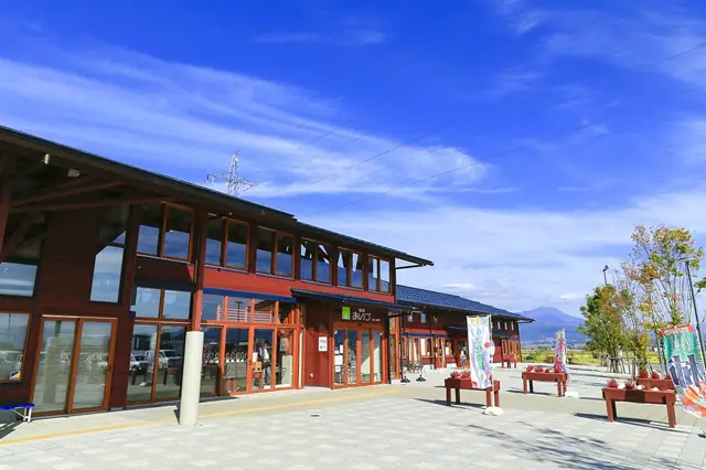 Michi-no-Eki Aizu Yugawa-Aizubange