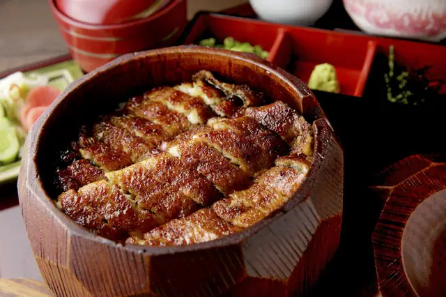 Gujo Sumibi Yaki Unagino Sakana Tora