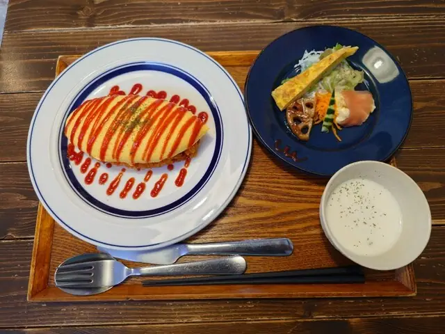 Cafe & Deli Okkiari