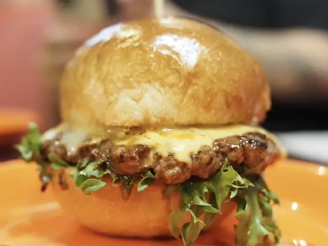 Nonzu Burger Izu Hebunri
