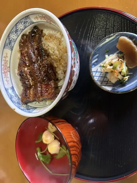 Una Kachi