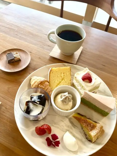 Cafe Mirai