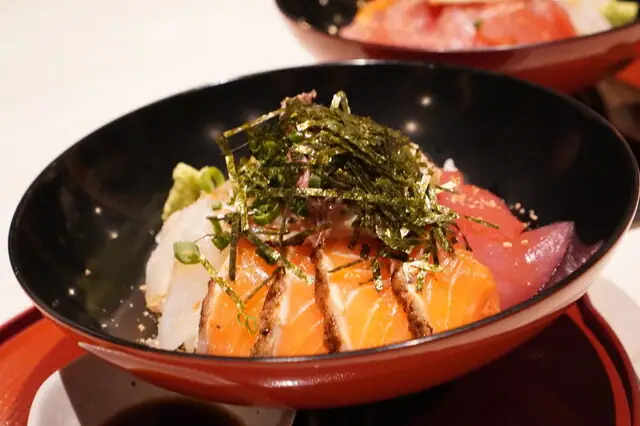 Yachiku