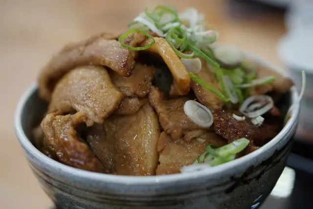 Yoro Machi Take Han