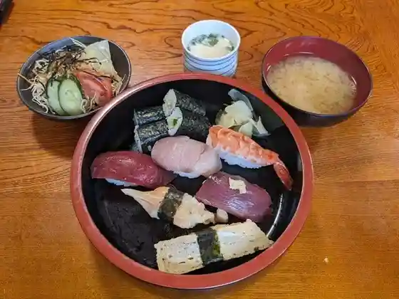 Yasushi Sushi