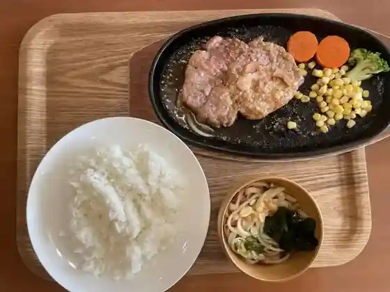 Yoshoku-ya Tanuki