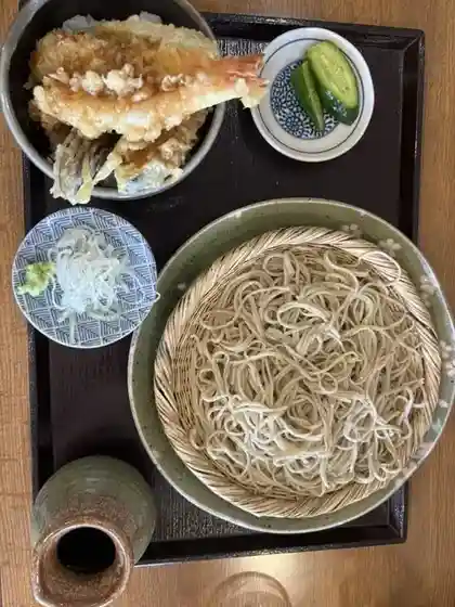 Soba Tokoro Hyaku Kuri