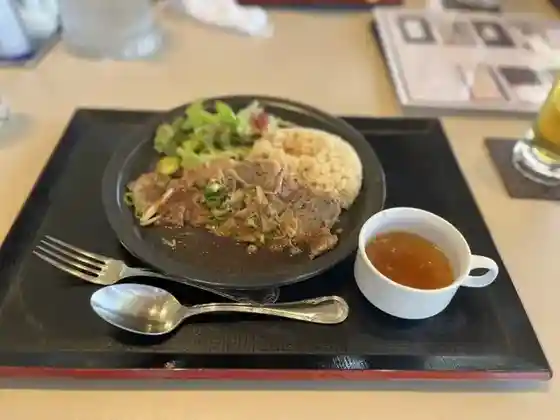 PGM Tomioka Kantorikurabunosukosu Restaurant